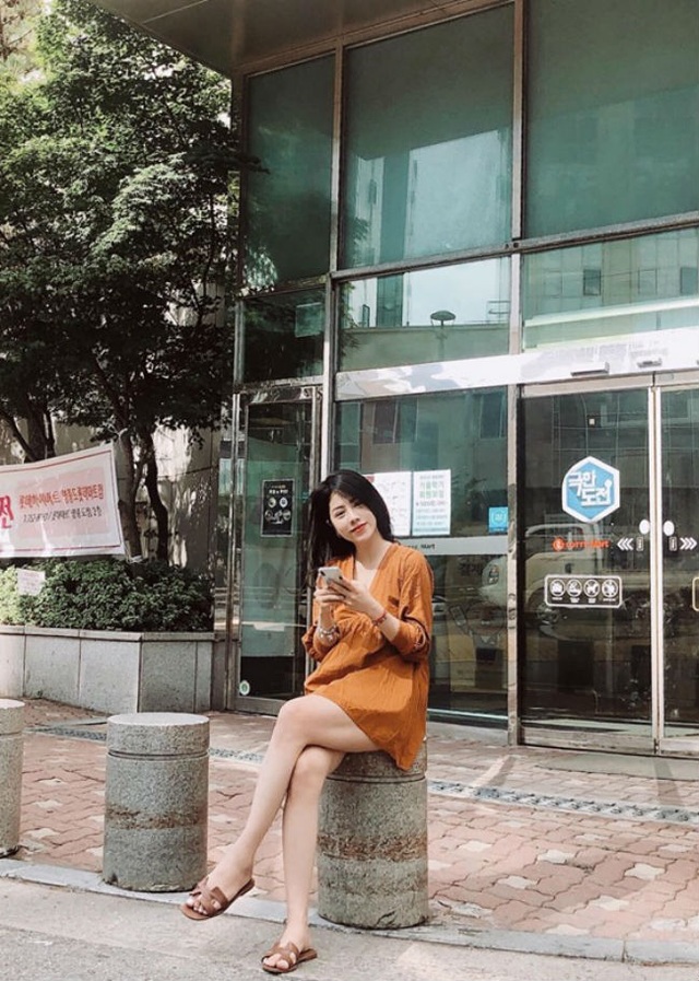 Rời buồng lái, các nữ phi công đẹp nhất Việt Nam ăn vận khoe đường cong - 7 Rời buồng lái, các nữ phi công đẹp nhất Việt Nam ăn vận khoe đường cong - 7