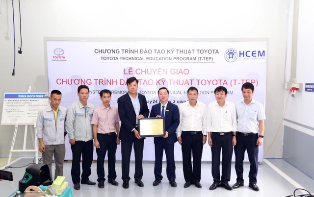 Gắn kết doanh nghiệp - nhà trường: Hướng đi của thành công - 1 Gắn kết doanh nghiệp - nhà trường: Hướng đi của thành công - 1