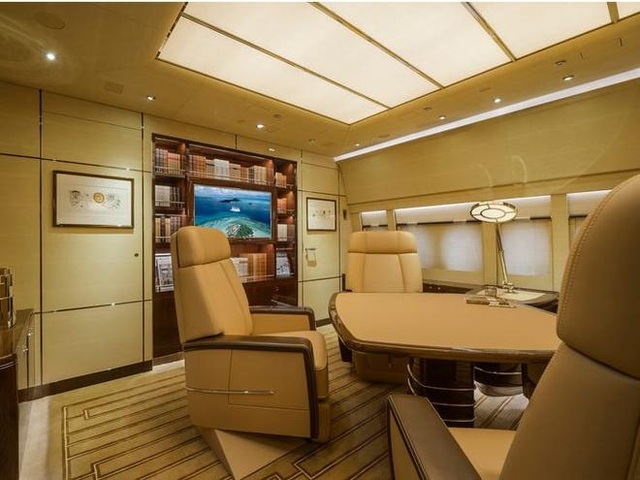 Khám phá nội thất xa xỉ bên trong chiếc máy bay tư nhân lớn nhất thế giới - 6 Khám phá nội thất xa xỉ bên trong chiếc máy bay tư nhân lớn nhất thế giới - 6