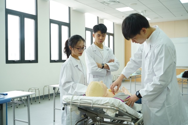 Vì sao khoa học sức khỏe là nghề nghiệp quan trọng cho tương lai? - 1 Vì sao khoa học sức khỏe là nghề nghiệp quan trọng cho tương lai? - 1