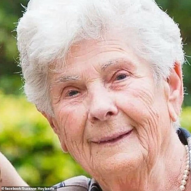 Cảm động câu chuyện bà cụ 90 tuổi từ chối máy thở, nhường cơ hội sống...