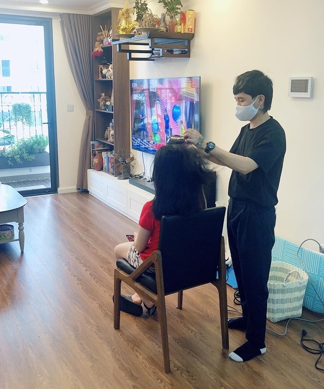 Dịch vụ cắt tóc tại nhà bùng nổ trong mùa dịch Covid-19 - 2 Dịch vụ cắt tóc tại nhà bùng nổ trong mùa dịch Covid-19 - 2