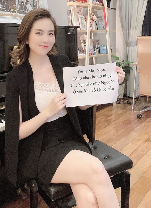 Thực hiện giãn cách xã hội, BTV Mai Ngọc VTV nhớ khán giả da diết - 1 Thực hiện giãn cách xã hội, BTV Mai Ngọc VTV nhớ khán giả da diết - 1
