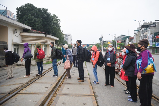 Người dân xóm chạy thận trong những ngày thực hiện cách ly toàn xã hội - 8 Người dân xóm chạy thận trong những ngày thực hiện cách ly toàn xã hội - 8