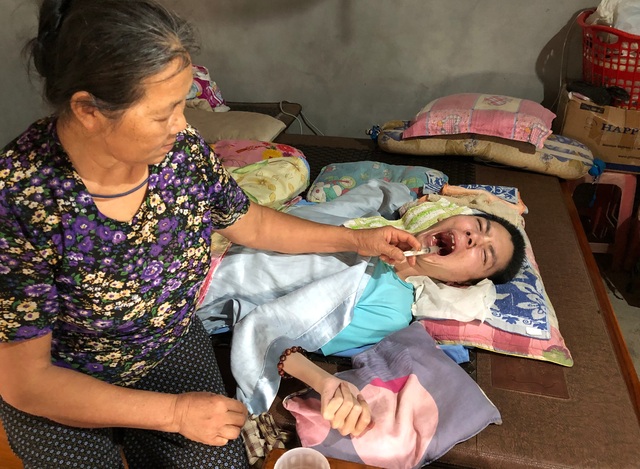Bạn đọc giúp đỡ nam thanh niên bị chấn thương sọ não hơn 74 triệu đồng - 2 Bạn đọc giúp đỡ nam thanh niên bị chấn thương sọ não hơn 74 triệu đồng - 2
