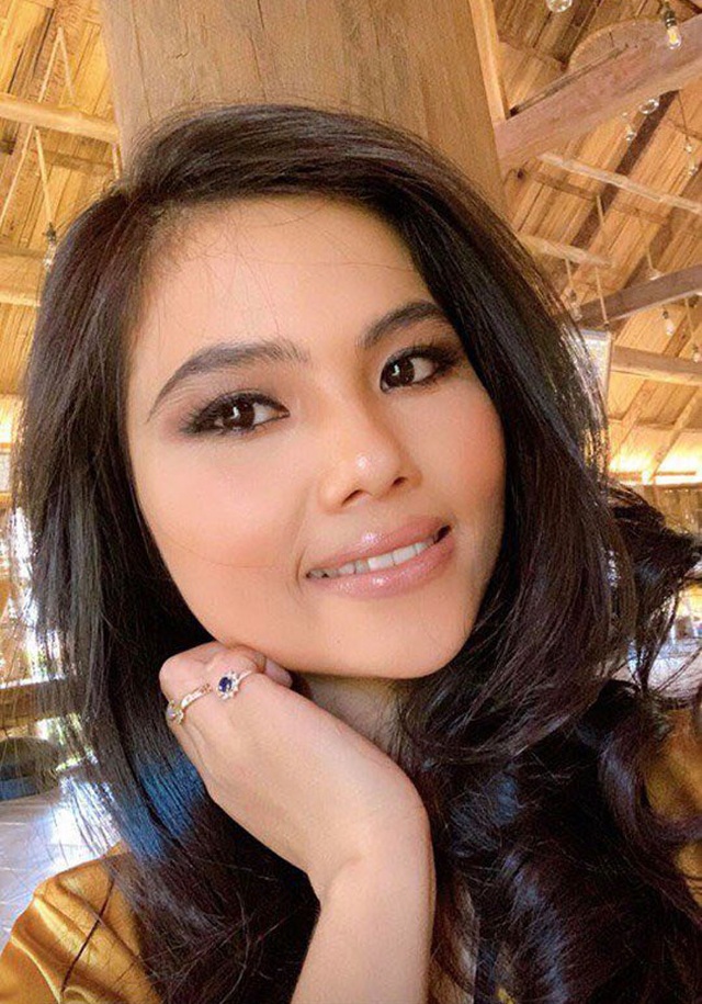 Em gái Mai Phương Thúy, HHen Niê gây bất ngờ vì nhan sắc hơn người - 17 Em gái Mai Phương Thúy, HHen Niê gây bất ngờ vì nhan sắc hơn người - 17