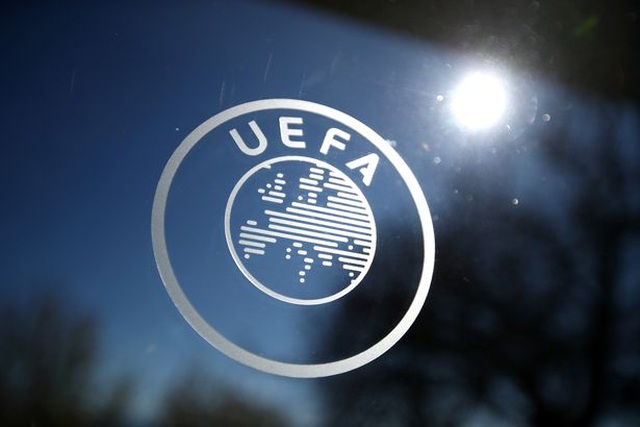 UEFA hoãn vô thời hạn các giải bóng đá châu Âu