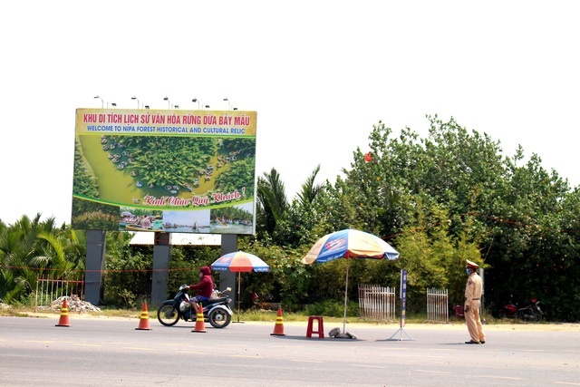 Dãi nắng, trắng đêm để kiểm soát dịch bệnh - 6 Dãi nắng, trắng đêm để kiểm soát dịch bệnh - 6