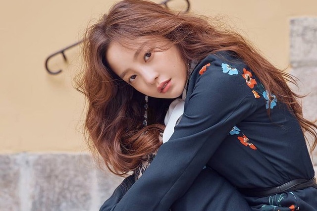 Cuộc gặp gỡ cuối cùng của Goo Hara với mẹ ruột trước khi mất - 1 Cuộc gặp gỡ cuối cùng của Goo Hara với mẹ ruột trước khi mất - 1