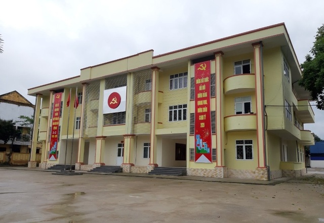 Bí thư huyện lên tiếng việc giới thiệu con gái làm Phó Bí thư Huyện đoàn - 2 Bí thư huyện lên tiếng việc giới thiệu con gái làm Phó Bí thư Huyện đoàn - 2