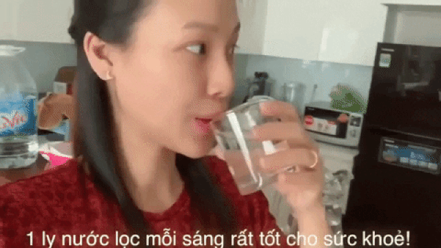 Sống tích cực mùa Covid- 19: Sao Việt tập gym, yoga, chăm sóc da tại nhà - 13 Sống tích cực mùa Covid- 19: Sao Việt tập gym, yoga, chăm sóc da tại nhà - 13