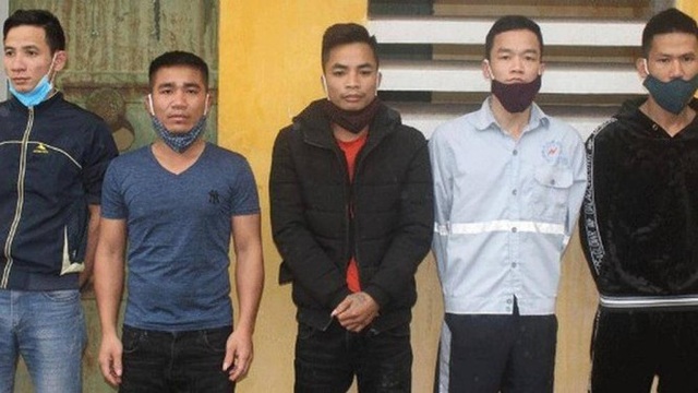 Bắt nhóm đối tượng cưỡng đoạt 100 triệu/tháng của doanh nghiệp - 1 Bắt nhóm đối tượng cưỡng đoạt 100 triệu/tháng của doanh nghiệp - 1