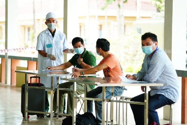 Gần 9.400 người tại Sài Gòn hết thời gian cách ly theo dõi Covid-19 - 2 Gần 9.400 người tại Sài Gòn hết thời gian cách ly theo dõi Covid-19 - 2