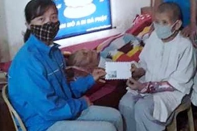 5 cụ già neo đơn gom tiền tiết kiệm ủng hộ phòng chống dịch Covid-19 - 5