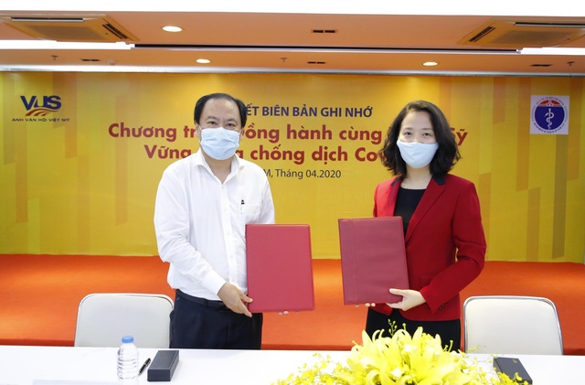 VUS tiếp sức cùng y bác sĩ và cán bộ y tế vững vàng chống dịch Covid-19 - 1 VUS tiếp sức cùng y bác sĩ và cán bộ y tế vững vàng chống dịch Covid-19 - 1