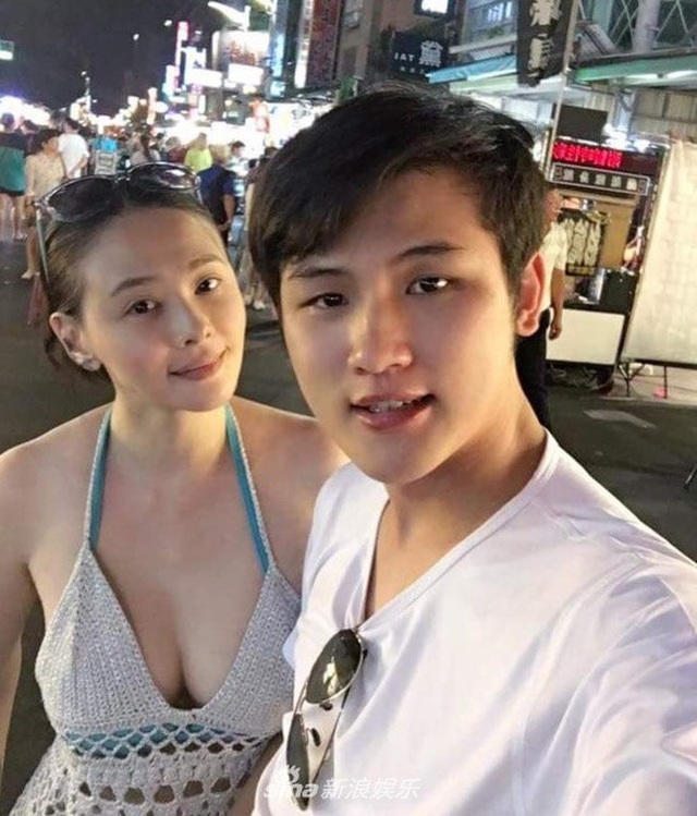 Nữ hoàng gợi cảm Tiêu Thục Thận bị ung thư tá tràng sau 3 năm kết hôn - 5 Nữ hoàng gợi cảm Tiêu Thục Thận bị ung thư tá tràng sau 3 năm kết hôn - 5