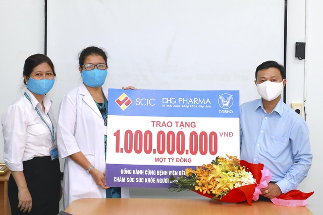 Cần bảo vệ kịp thời các y bác sĩ tuyến đầu trong cao điểm dịch - 1 Cần bảo vệ kịp thời các y bác sĩ tuyến đầu trong cao điểm dịch - 1
