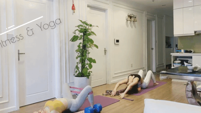 Quỳnh Nga tiết lộ bài tập tại nhà để tránh tích “bé mỡ” giữa dịch Covid-19 - 3 Quỳnh Nga tiết lộ bài tập tại nhà để tránh tích “bé mỡ” giữa dịch Covid-19 - 3