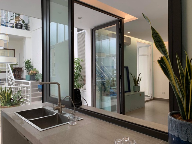 Cô gái biến hình cho ngôi nhà cũ trên phố cổ Hà Nội chỉ với 250 triệu - 5 Cô gái biến hình cho ngôi nhà cũ trên phố cổ Hà Nội chỉ với 250 triệu - 5