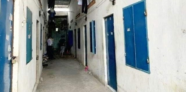 Tiếng kêu cứu của thiếu nữ trong phòng trọ lúc rạng sáng - 1 Tiếng kêu cứu của thiếu nữ trong phòng trọ lúc rạng sáng - 1