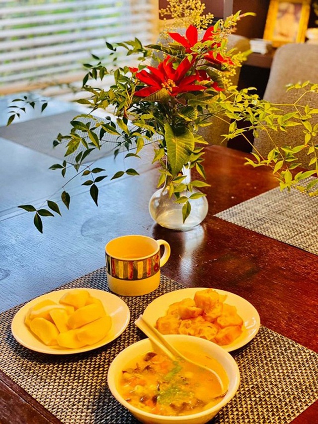 NSND Hồng Vân, Quốc Thuận khoe vườn nhà xum xuê cây trái để tránh dịch - 11 NSND Hồng Vân, Quốc Thuận khoe vườn nhà xum xuê cây trái để tránh dịch - 11