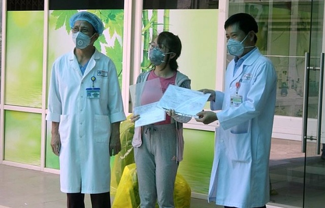 Vì sao bệnh nhân Covid-19 mới 43 tuổi đã diễn biến nặng, suy đa tạng? - 1 Vì sao bệnh nhân Covid-19 mới 43 tuổi đã diễn biến nặng, suy đa tạng? - 1