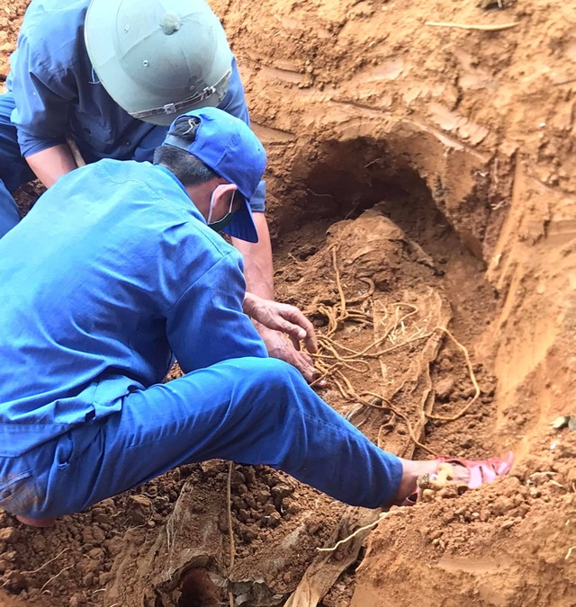 Phát hiện hài cốt liệt sĩ khi đào móng làm nhà - 1 Phát hiện hài cốt liệt sĩ khi đào móng làm nhà - 1