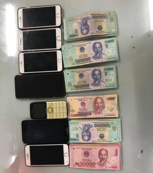 Hà Nội: Cho thuê chỗ ở để nhóm thanh niên đánh bạc giữa mùa dịch - 2 Hà Nội: Cho thuê chỗ ở để nhóm thanh niên đánh bạc giữa mùa dịch - 2