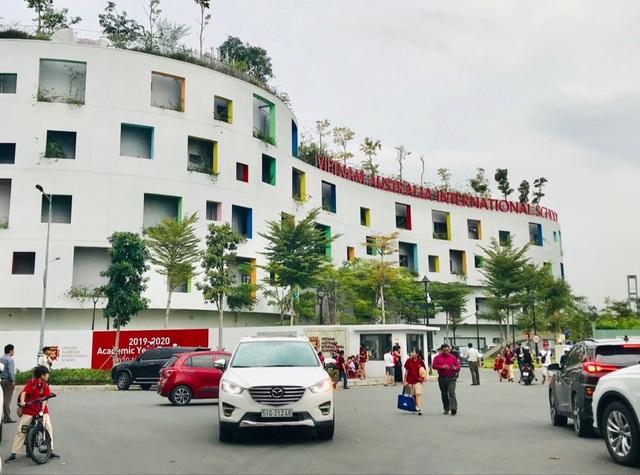 Con nghỉ dịch Covid-19 vẫn phải đóng 100% học phí: Phụ huynh “cầu cứu” - 1 Con nghỉ dịch Covid-19 vẫn phải đóng 100% học phí: Phụ huynh “cầu cứu” - 1