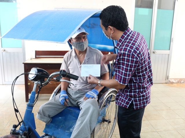 Ninh Thuận dừng các hoạt động chào mừng ngày giải phóng - 3 Ninh Thuận dừng các hoạt động chào mừng ngày giải phóng - 3