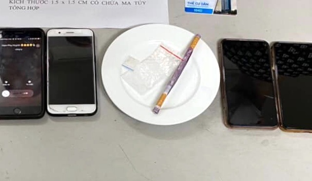 Hà Nội: Nhóm thanh niên đón sinh nhật bằng ma túy giữa dịch Covid-19 - 2 Hà Nội: Nhóm thanh niên đón sinh nhật bằng ma túy giữa dịch Covid-19 - 2