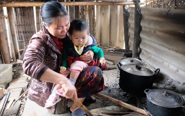 Trái tim người mẹ nghèo vỡ vụn vì không có tiền phẫu thuật tim cho con - 1 Trái tim người mẹ nghèo vỡ vụn vì không có tiền phẫu thuật tim cho con - 1