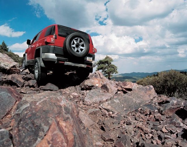 Toyota FJ Cruiser chưa thực sự bị khai tử - 3