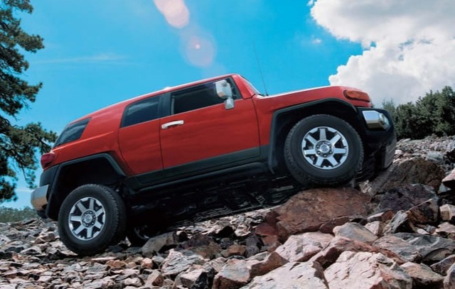 Toyota FJ Cruiser chưa thực sự bị khai tử - 4