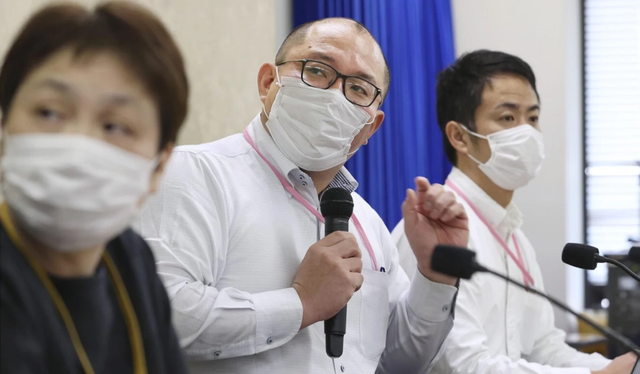 Chuyên gia: 400.000 người Nhật có thể chết nếu không kiểm soát chặt dịch