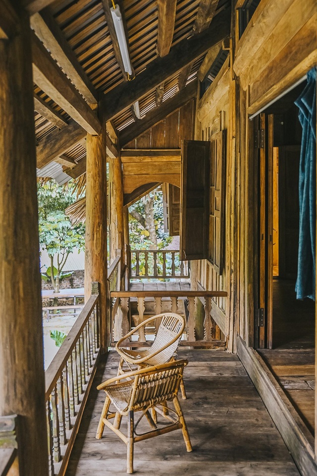 Ngôi nhà trong mơ trên đỉnh núi gần Hà Nội: Cá đầy ao, vườn đầy hoa trái - 9 Ngôi nhà trong mơ trên đỉnh núi gần Hà Nội: Cá đầy ao, vườn đầy hoa trái - 9