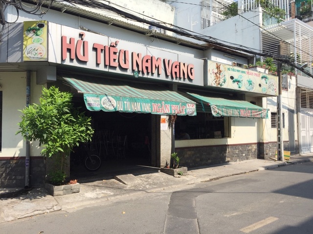 Ngày cuối cách ly, giới kinh doanh rục rịch dọn dẹp để mở cửa trở lại - 3 Ngày cuối cách ly, giới kinh doanh rục rịch dọn dẹp để mở cửa trở lại - 3