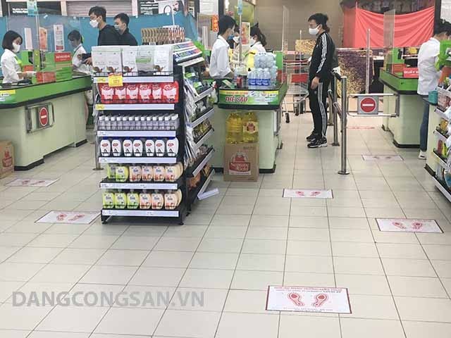 Khoảng cách hai mét và thói quen tuân thủ - 1 Khoảng cách hai mét và thói quen tuân thủ - 1