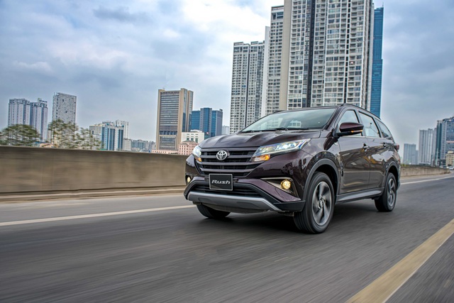 Bùng nổ tại Indonesia, Toyota Rush tiếp tục gây “sốt” thị trường Việt Nam - 2 Bùng nổ tại Indonesia, Toyota Rush tiếp tục gây “sốt” thị trường Việt Nam - 2