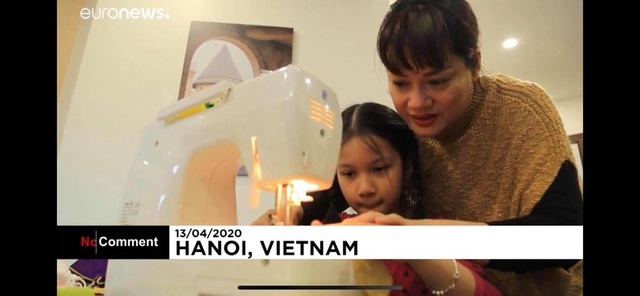 Khẩu trang độc đáo của Việt Nam trên báo nước ngoài - 3 Khẩu trang độc đáo của Việt Nam trên báo nước ngoài - 3