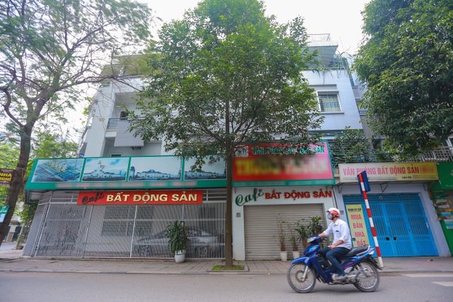 Khủng hoảng vì đại dịch, loạt công ty BĐS ở Hà Nội cửa đóng, then cài - 1