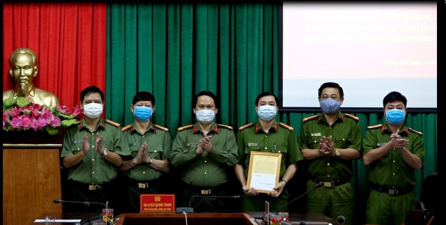 Khen thưởng nhiều đơn vị công an lập chiến công trong thời điểm dịch - 1 Khen thưởng nhiều đơn vị công an lập chiến công trong thời điểm dịch - 1