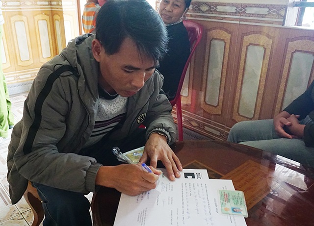 Người đàn ông bị cắt hết lá lách cảm tạ độc giả Báo Dân trí giúp đỡ - 2 Người đàn ông bị cắt hết lá lách cảm tạ độc giả Báo Dân trí giúp đỡ - 2