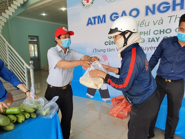 Đắk Lắk: Dự chi trên 650 tỷ hỗ trợ người dân khó khăn do dịch Covid-19 - 1 Đắk Lắk: Dự chi trên 650 tỷ hỗ trợ người dân khó khăn do dịch Covid-19 - 1