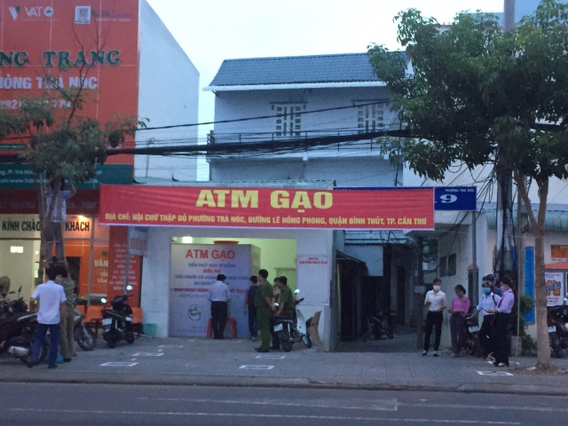 Đặt “ATM gạo” miễn phí cạnh khu công nghiệp để hỗ trợ công nhân - 1 Đặt “ATM gạo” miễn phí cạnh khu công nghiệp để hỗ trợ công nhân - 1