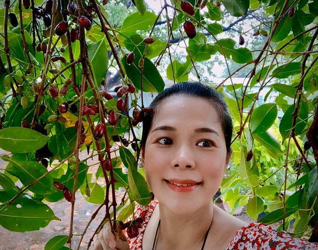 Ngất ngây với vườn cây trái trĩu quả của ca sĩ Mỹ Lệ - 2 Ngất ngây với vườn cây trái trĩu quả của ca sĩ Mỹ Lệ - 2