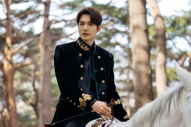 Tại sao Lee Min Ho lựa chọn “Quân vương bất diệt” để tái xuất?