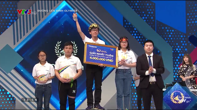Nam sinh Khánh Hòa ghi liền 2 kỷ lục Đường lên đỉnh Olympia năm thứ 20 - 4 Nam sinh Khánh Hòa ghi liền 2 kỷ lục Đường lên đỉnh Olympia năm thứ 20 - 4