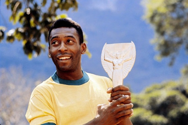 Vì sao “Vua bóng đá” Pele bị cấm thi đấu ở châu Âu? - 2 Vì sao “Vua bóng đá” Pele bị cấm thi đấu ở châu Âu? - 2