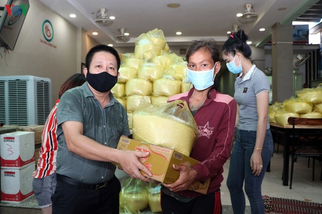Doanh nghiệp Việt Nam giúp đồng bào tại Campuchia phòng chống Covid-19 - 2 Doanh nghiệp Việt Nam giúp đồng bào tại Campuchia phòng chống Covid-19 - 2